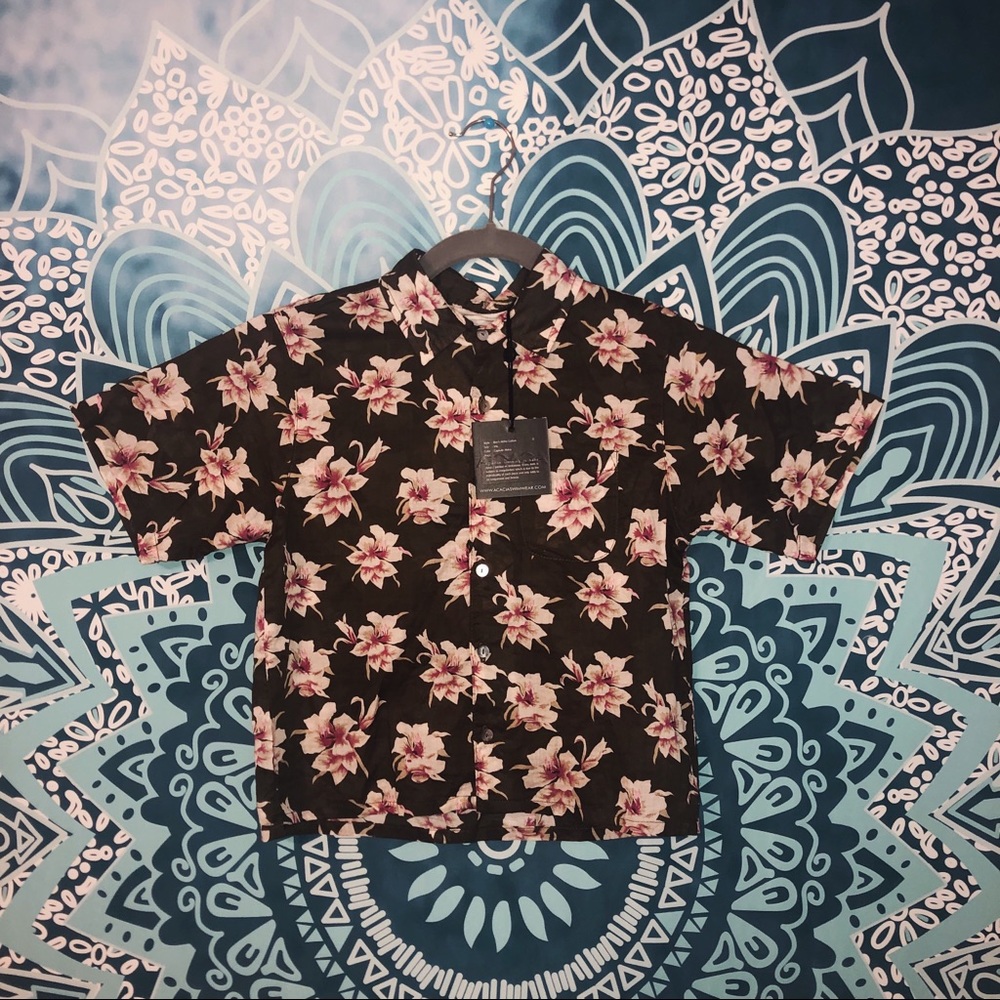 SOLD 💐 $40 🅿️ • ACACIA Boys Capsule Aloha Shirt